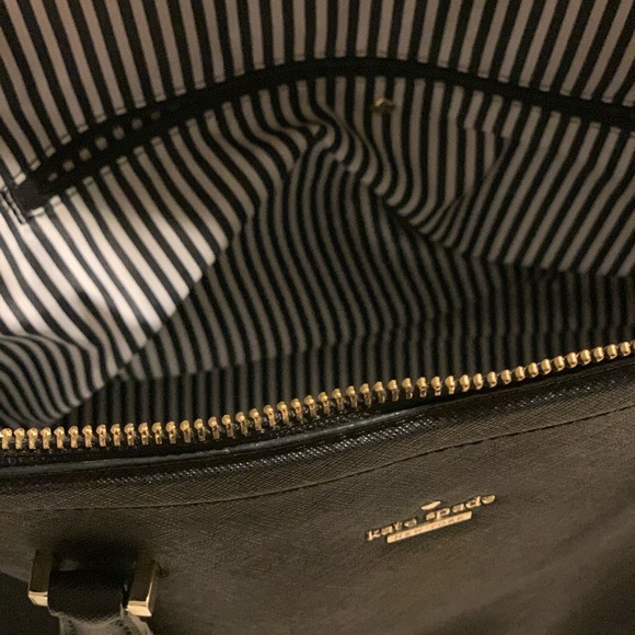 Large Kate Spade Purse - Picture 4 of 8